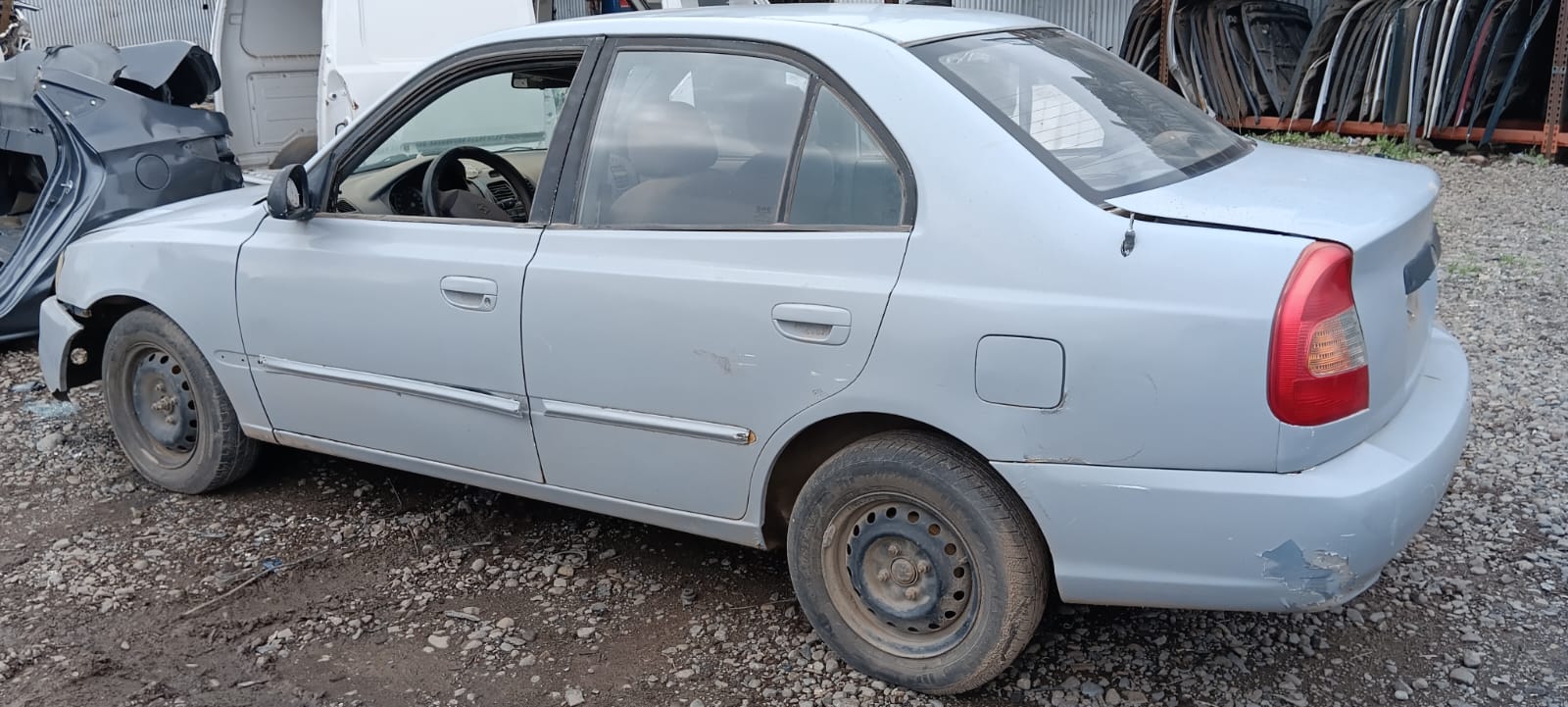  Hyundai ACCENT 2000    EN DESARME